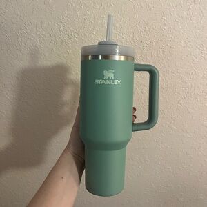 Stanley Tumbler - 40 oz